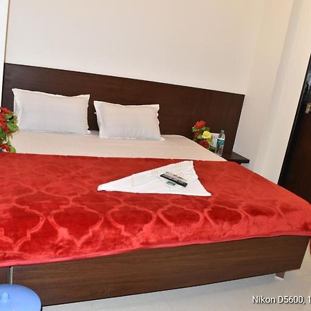 Hotel Sai Shatabdi Shirdi Exterior photo